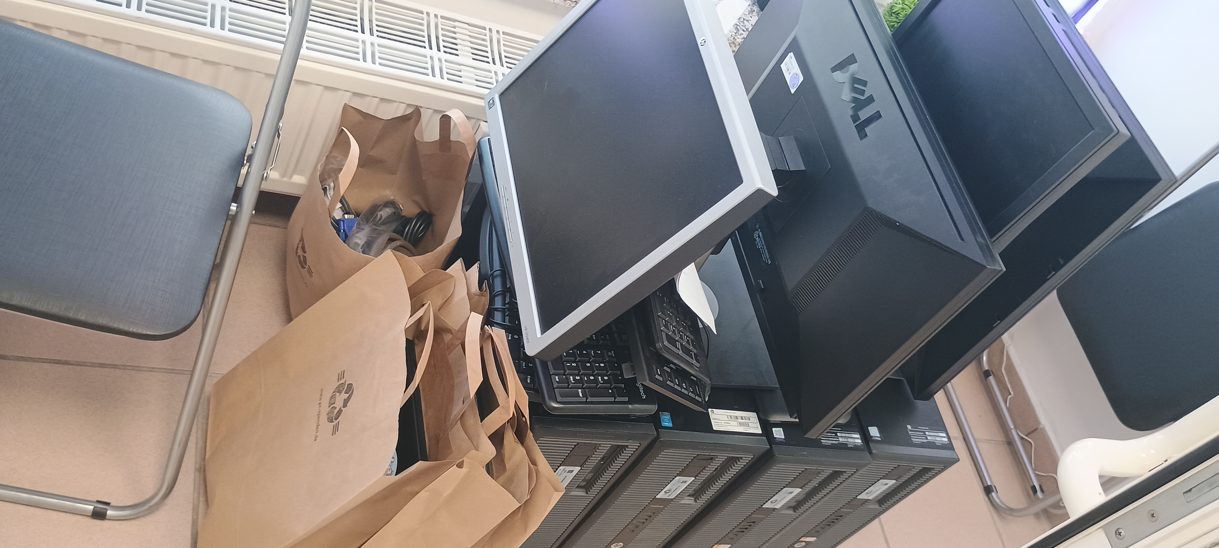 Unterstützung in Friedrichsdorf: Erfolgreiche IT-Spende nach Seulberg!